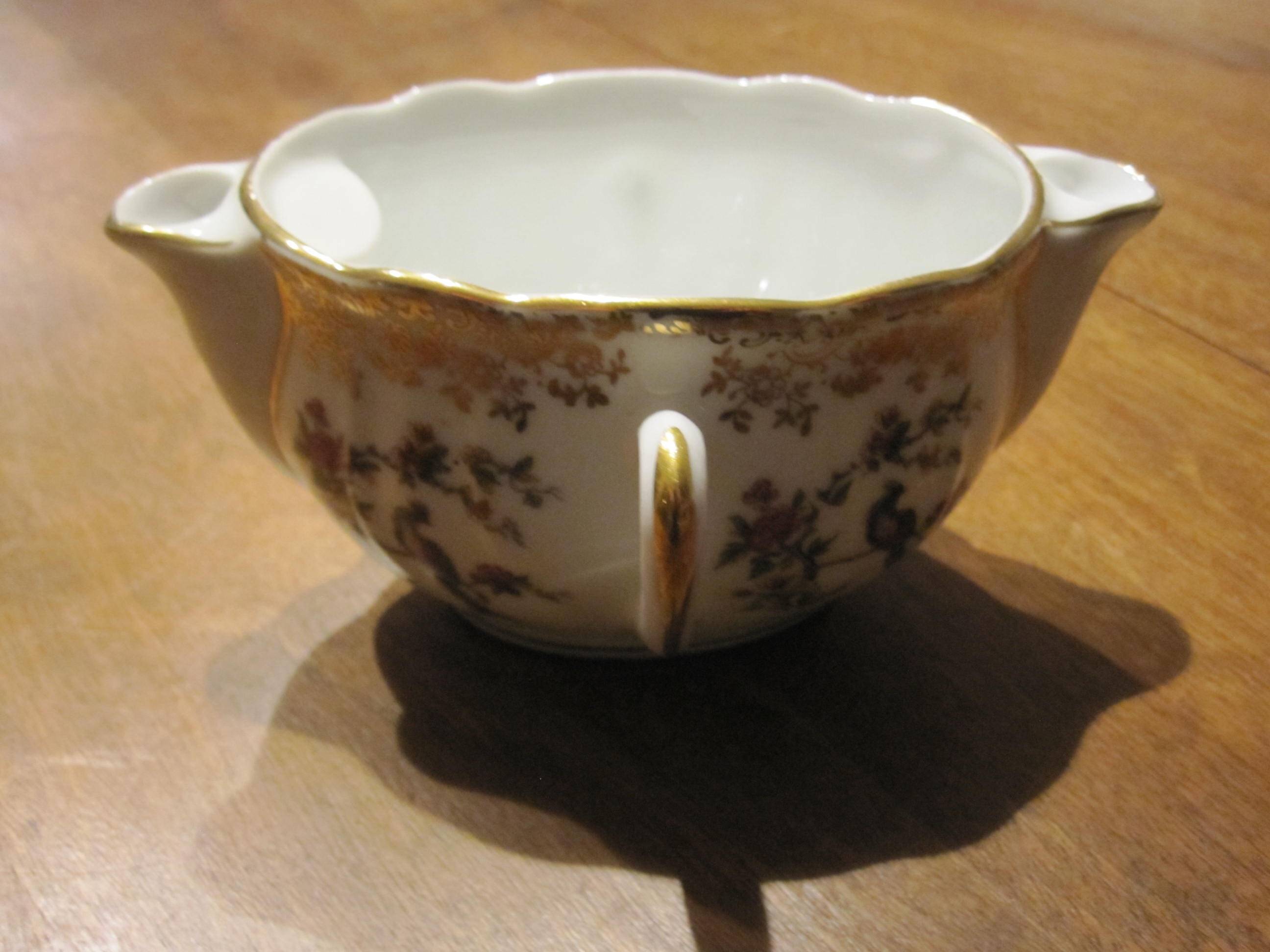 Meagre/Gra porcelain table sauce boat