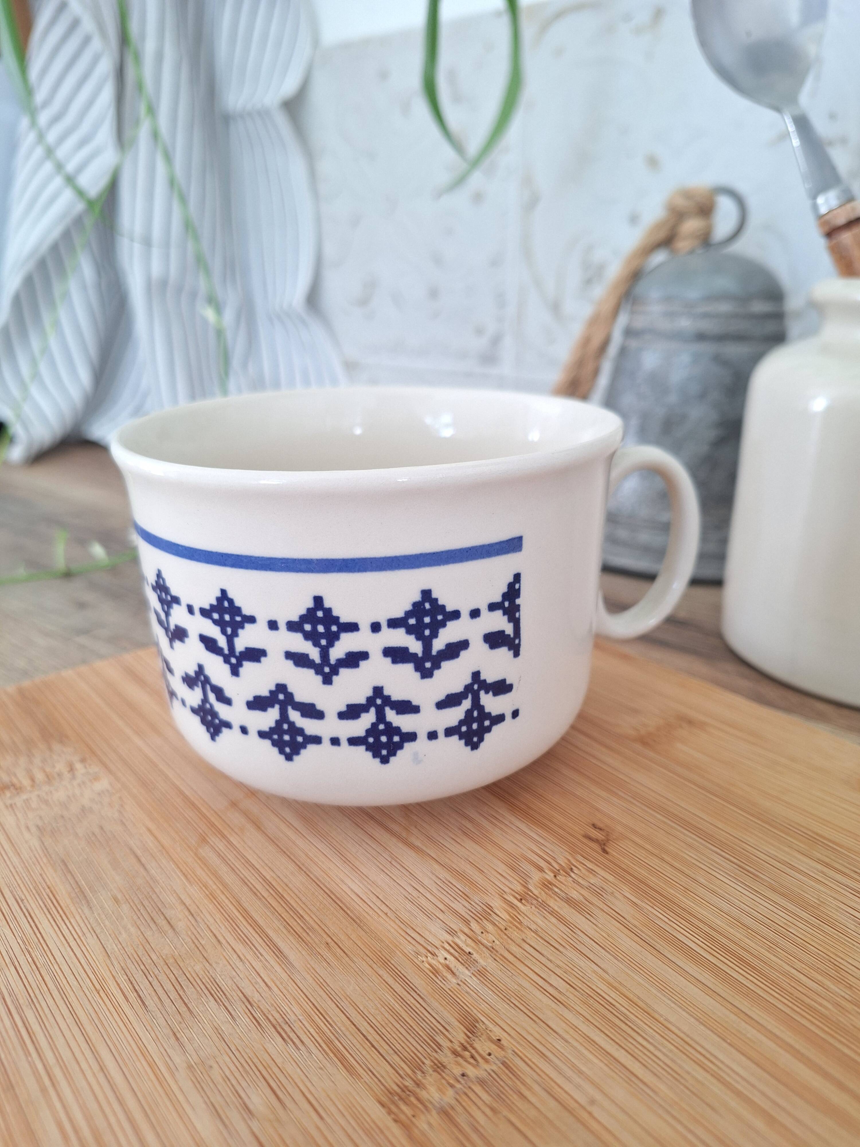 Mugs / Just Mugs Blue English mugs from the 90s