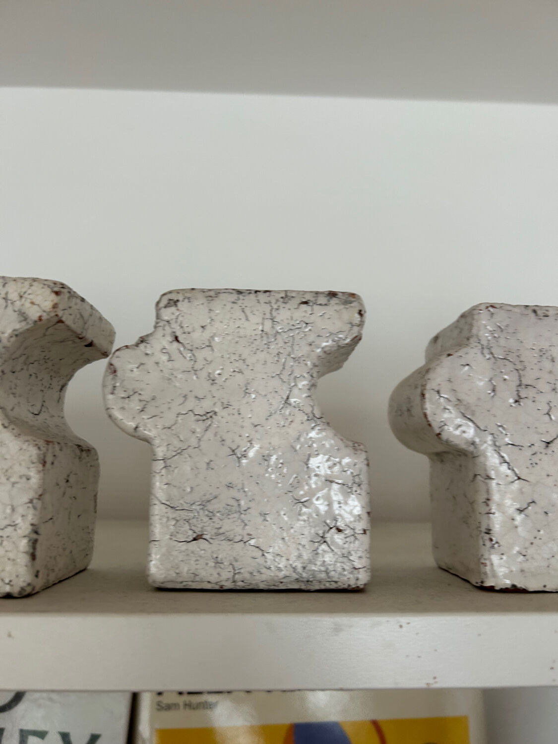 Set of cracked mini-vases