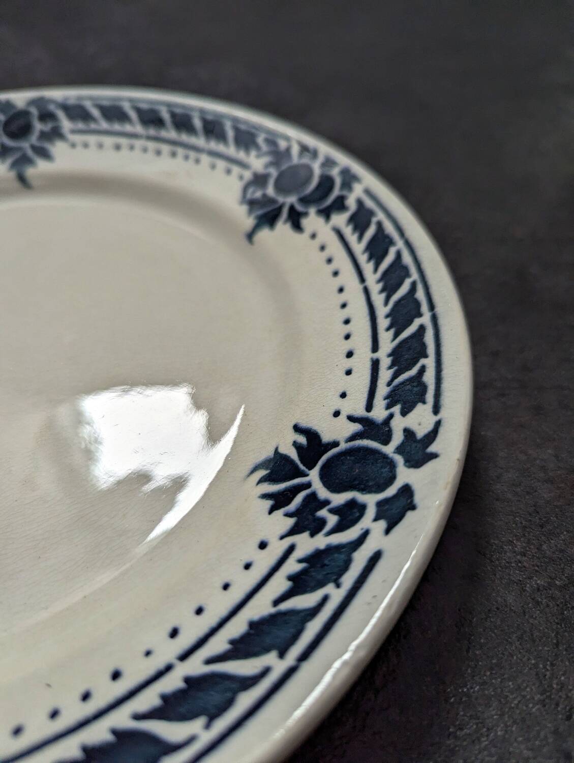 Lot of 10 old Badonviller flat plates, Jeanne model