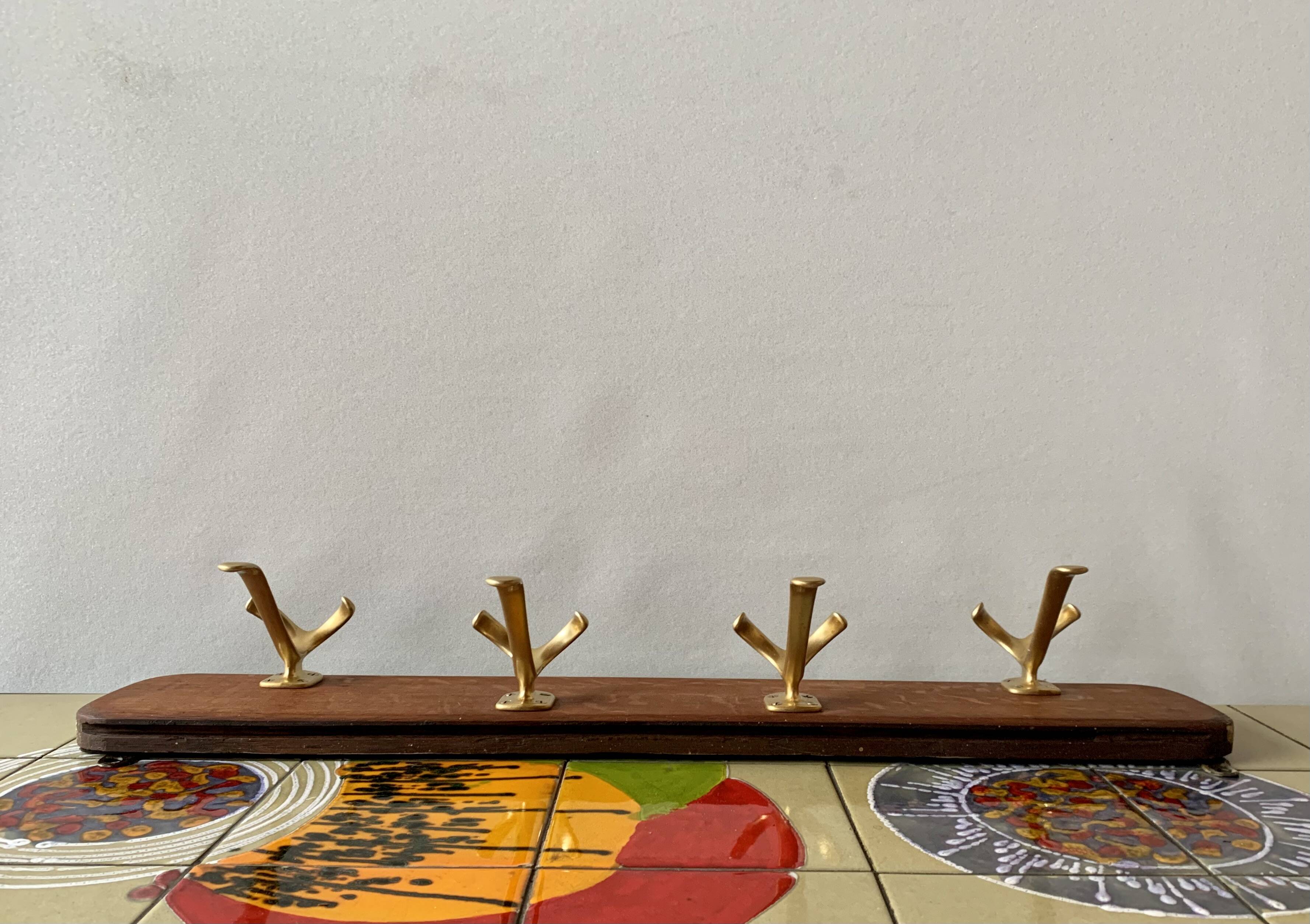 Vintage wooden wall coat rack with 4 double golden aluminum hooks