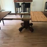OVAL WALNUT TABLE OPENING 19°