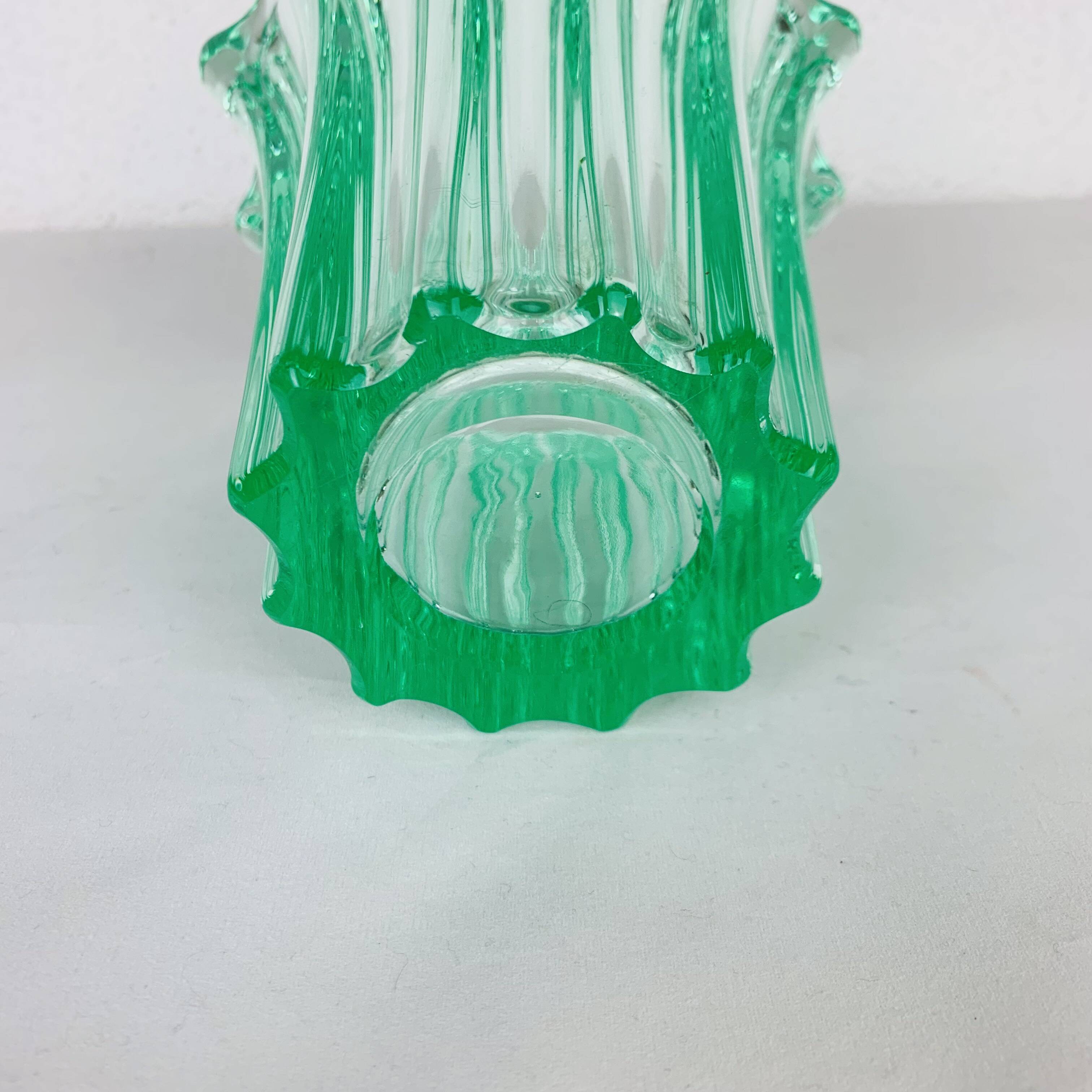 Art Deco vase Pierre d'Avesn, green color