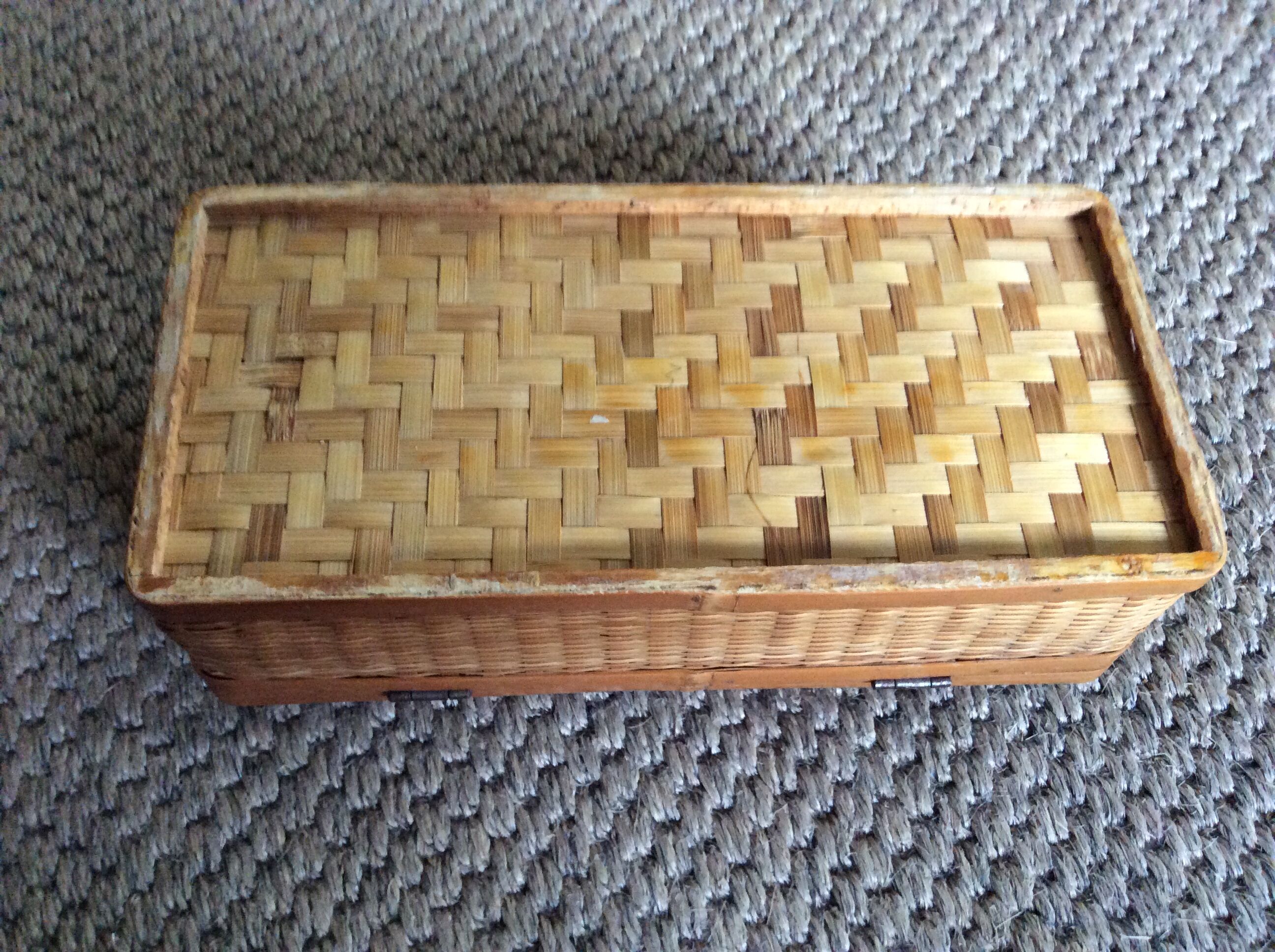 Rattan box