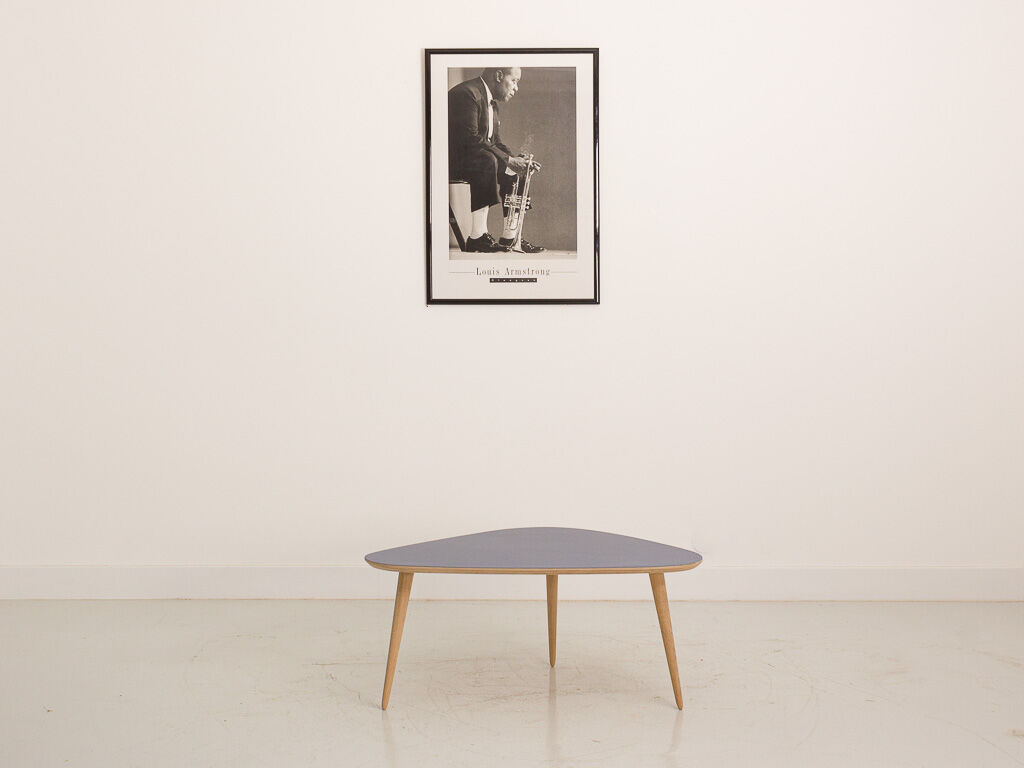 Coffee table classic format + midnight blue laminate (94x63cm)