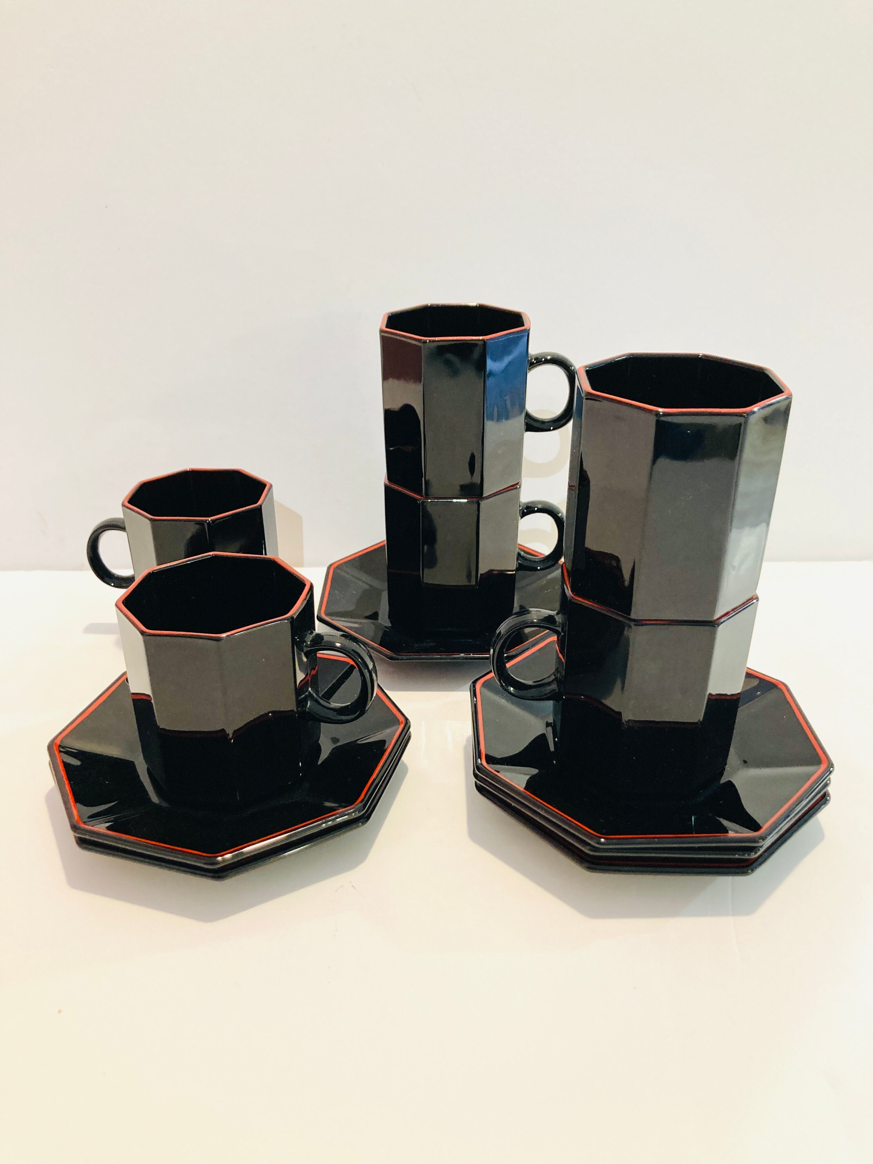6 coffee cups octime arcoroc- esso collection - black and red - vintage - retro - kitchen