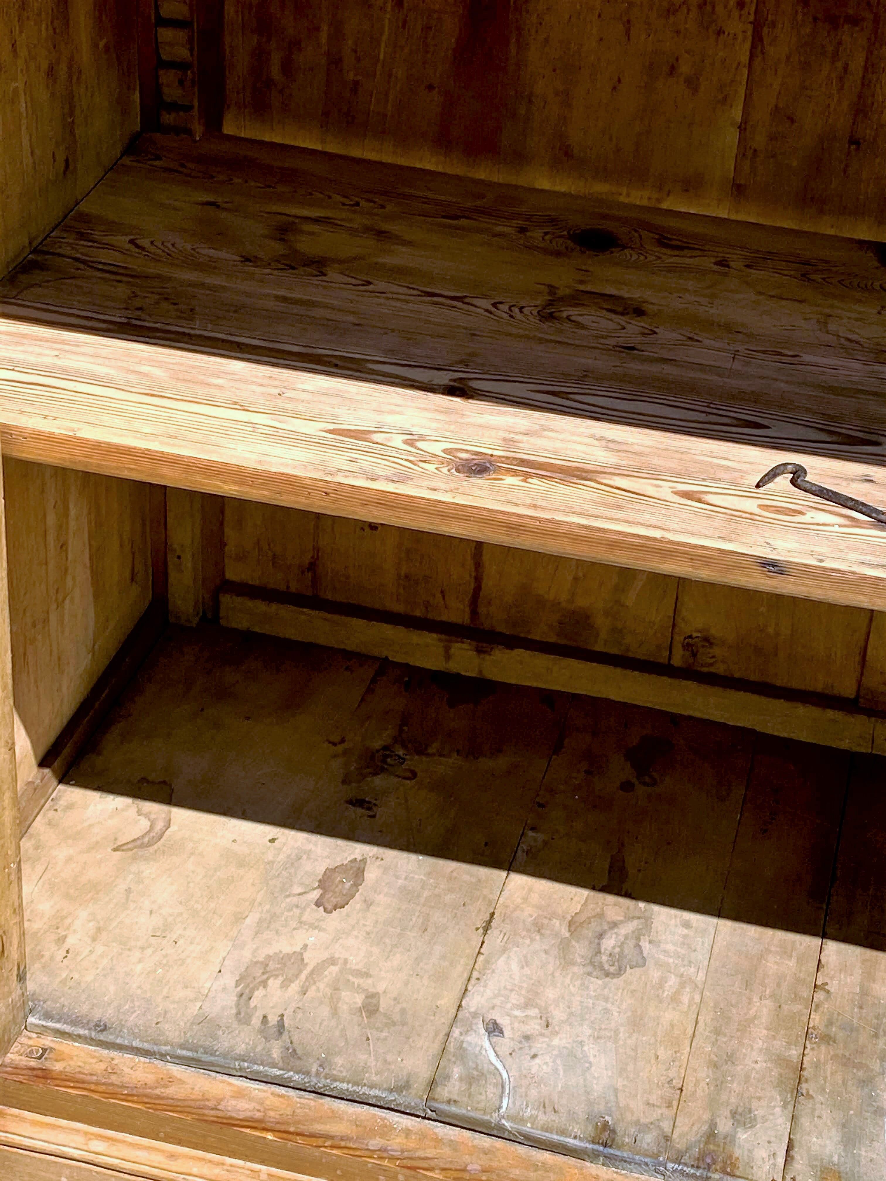 Two-body buffet croat