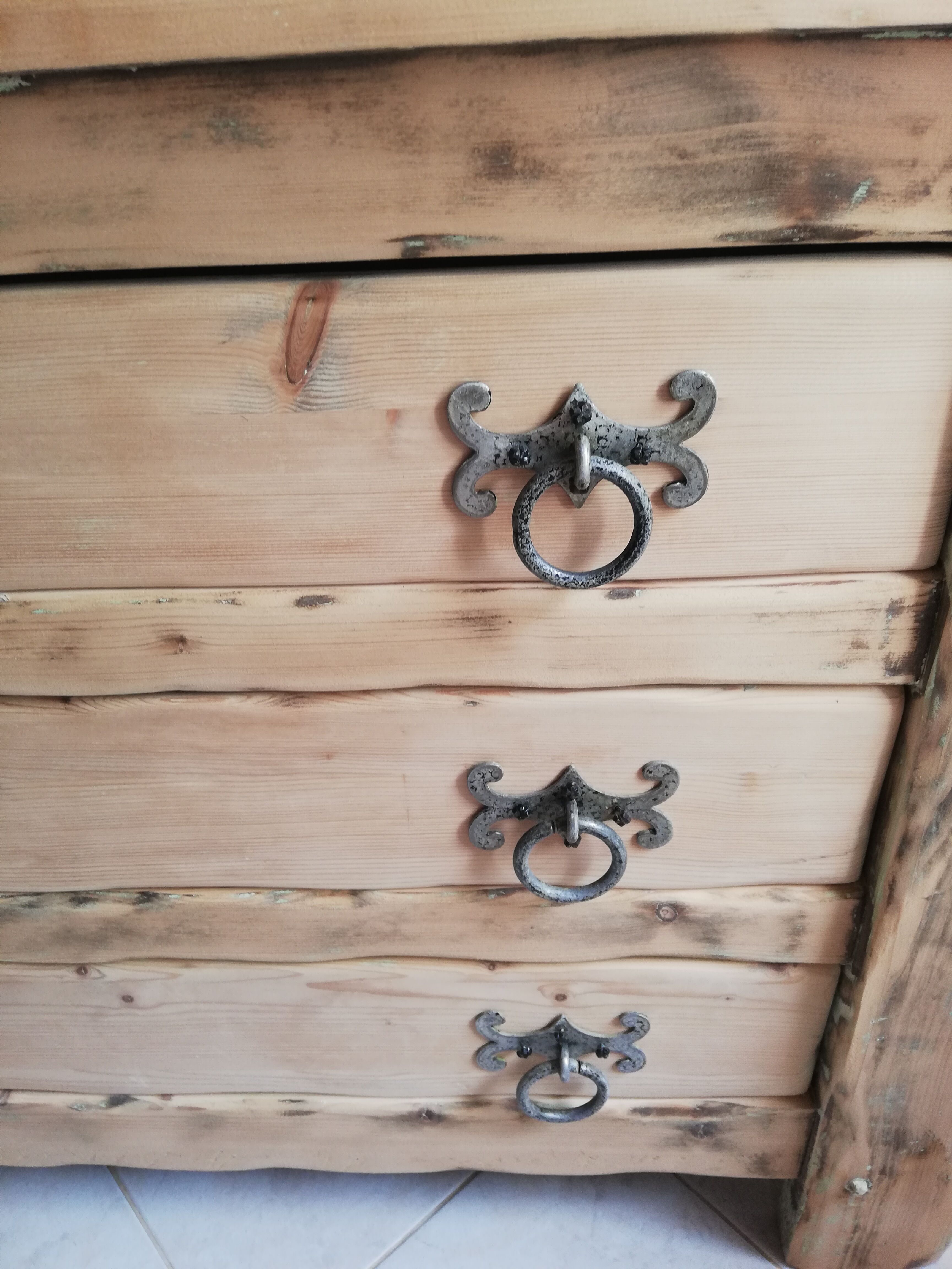 Commode naturelle