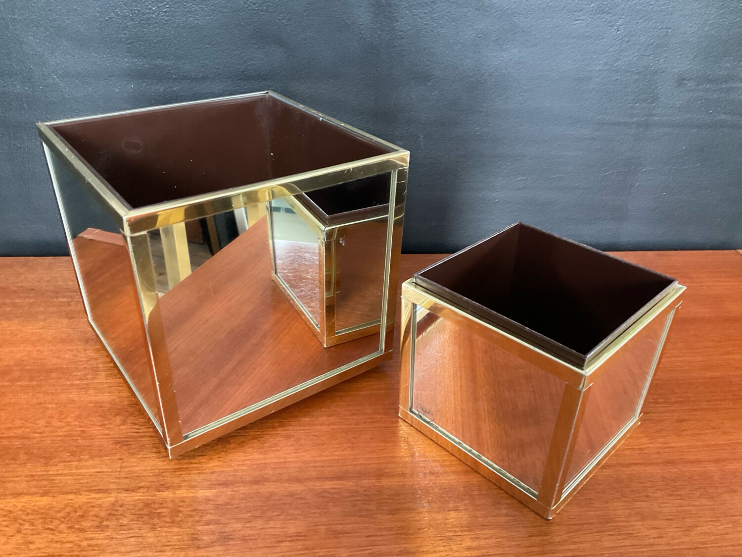 A pair of vintage Ousta Holland cache pots from the 1970s.