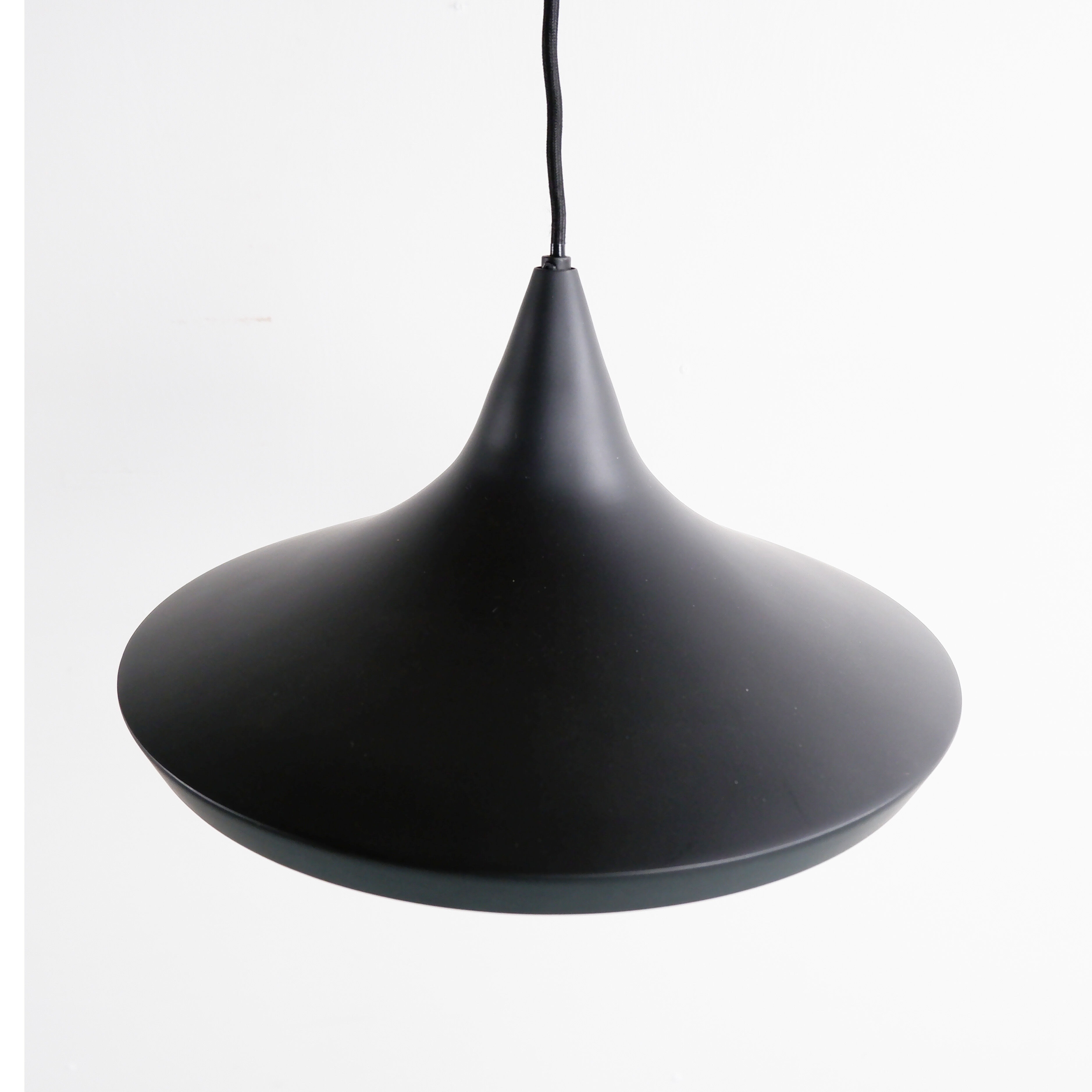 Tom Dixon pendant model Beat