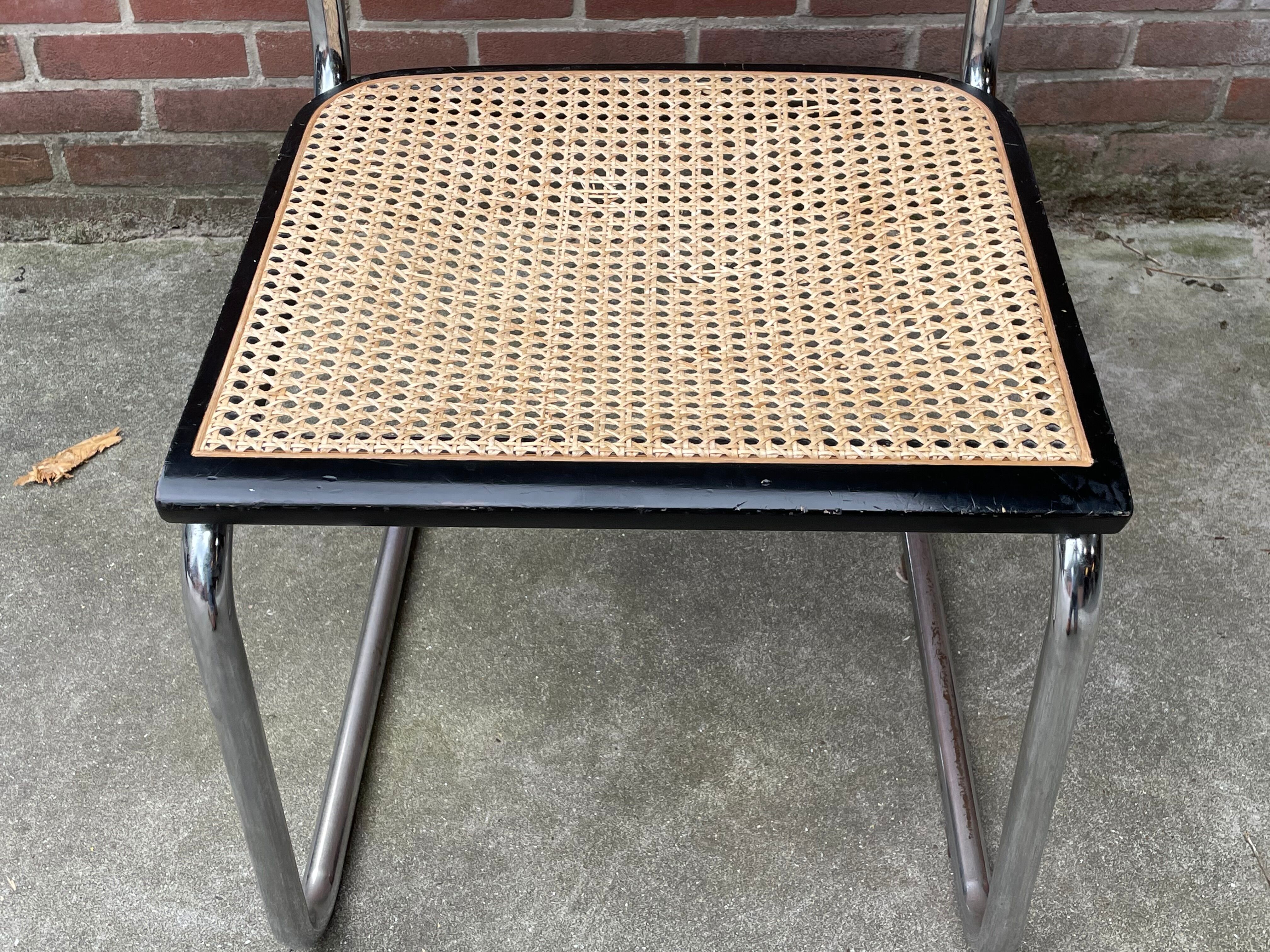 Cesca design chair b32 model