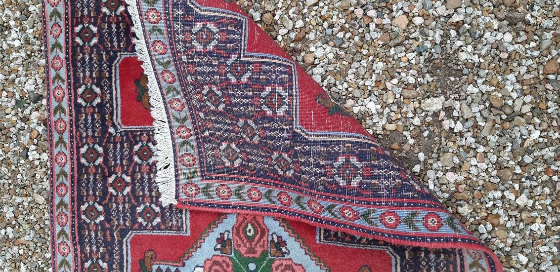 Hand knotted wool carpet 75x132cm