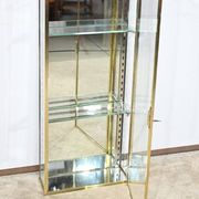 Petite Vitrine en Laiton – 1930