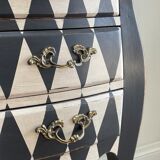 Mini chest of drawers