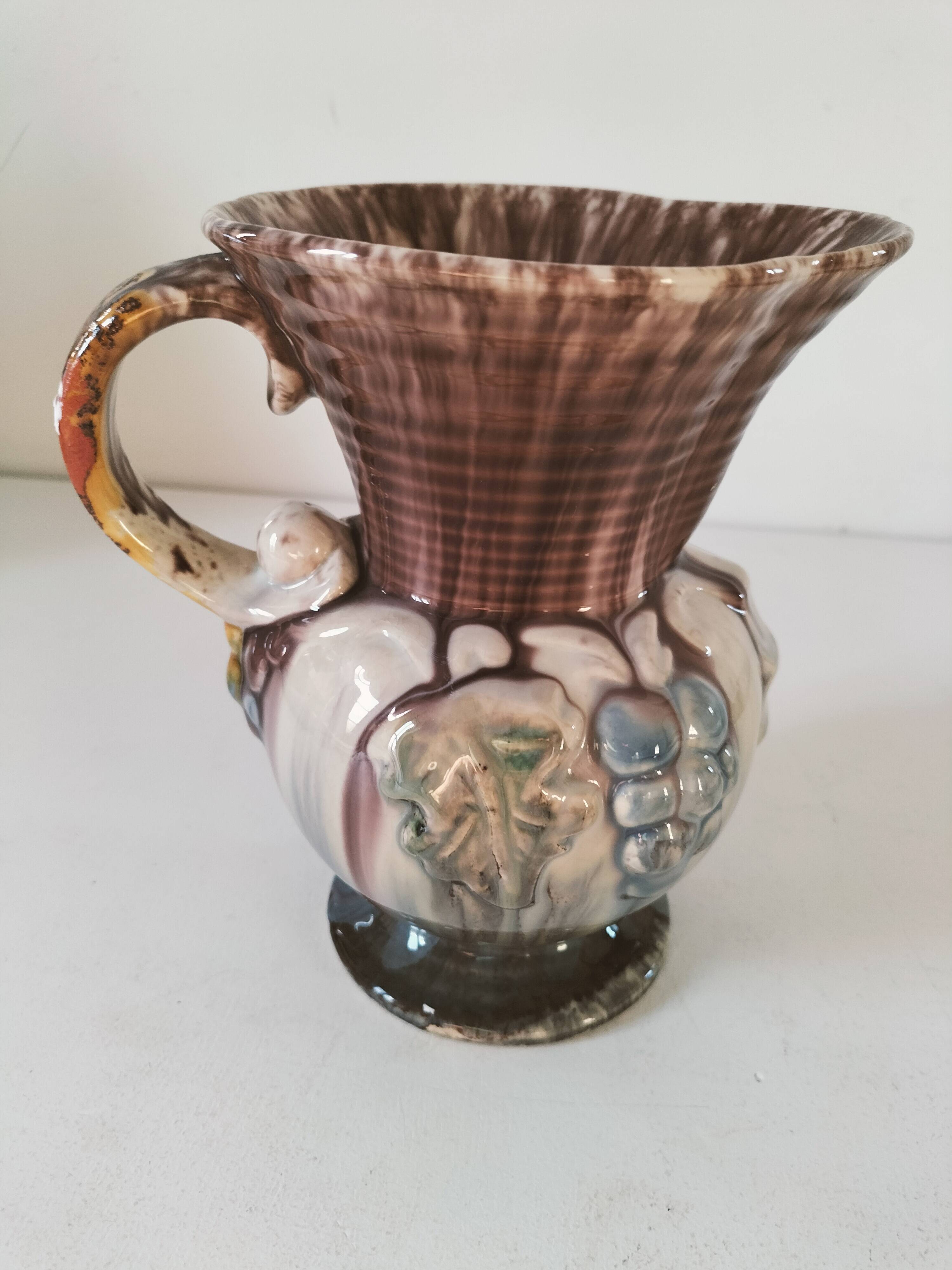 Pichet à glaçure ruisselante années 50