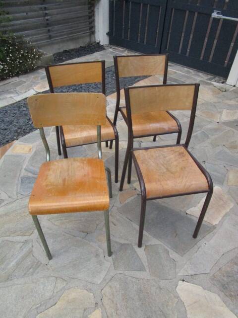 Set of 4 old school chairs