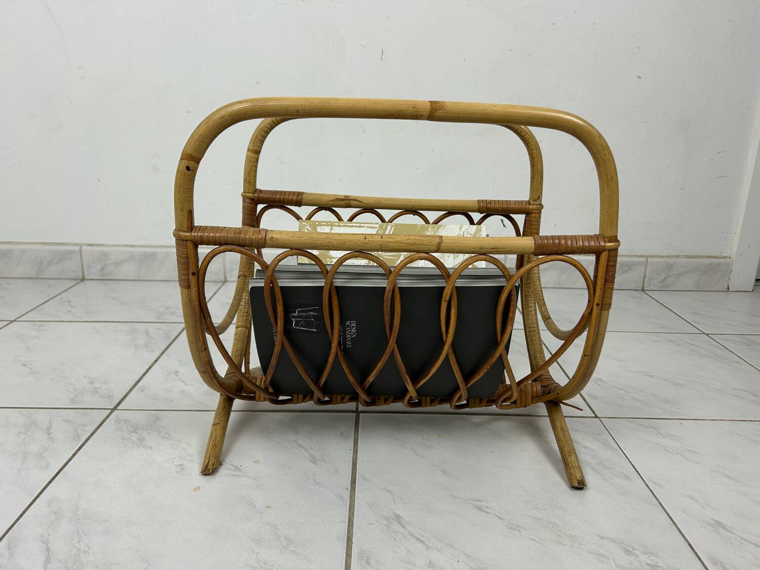 Porte-revues vintage en bambou