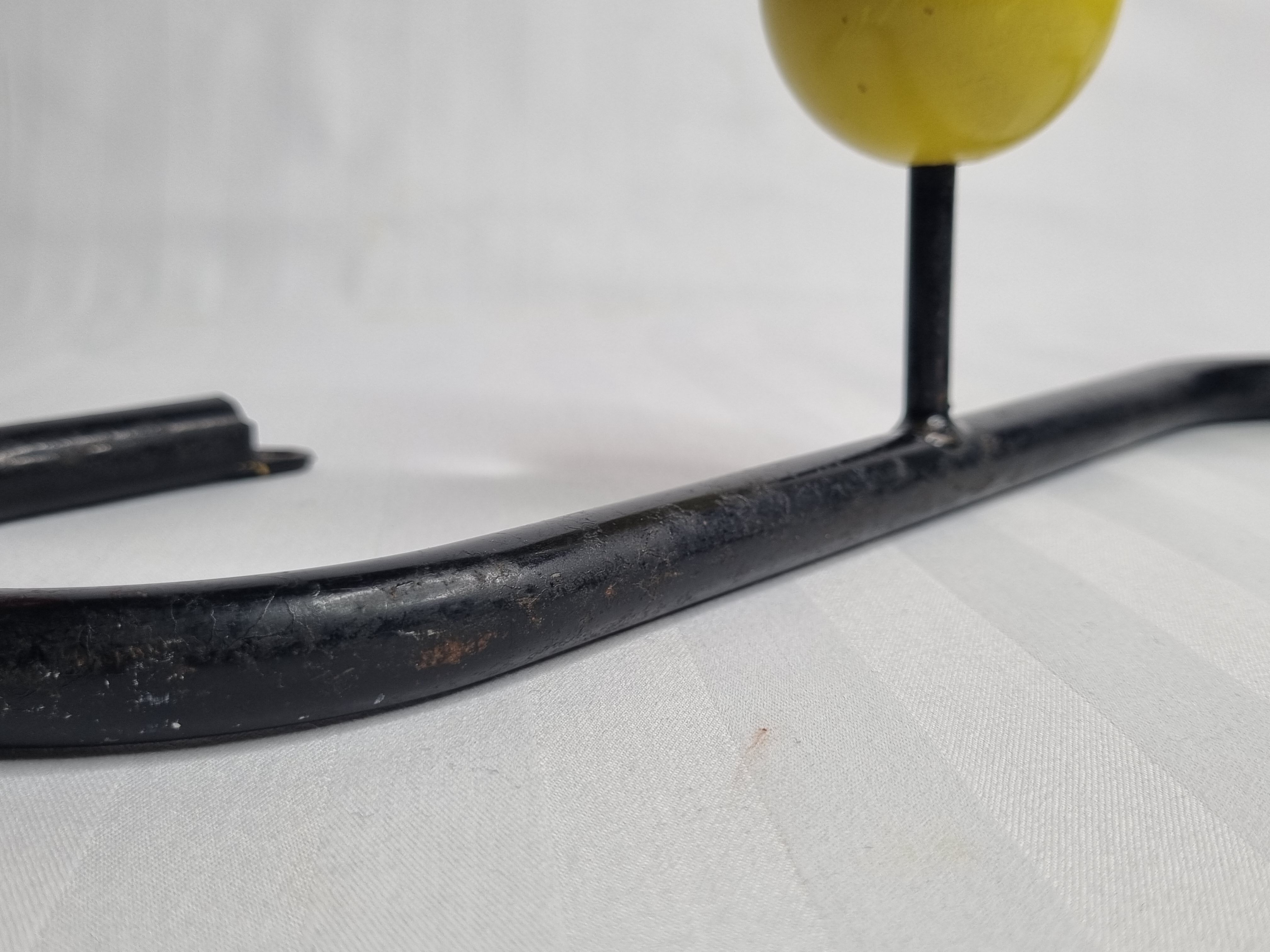 Portemanteau mural vintage en forme de "S" à trois patères, 38 cm
