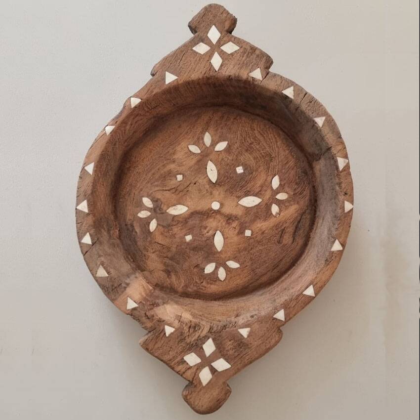 Old wooden Indian parat / tray.