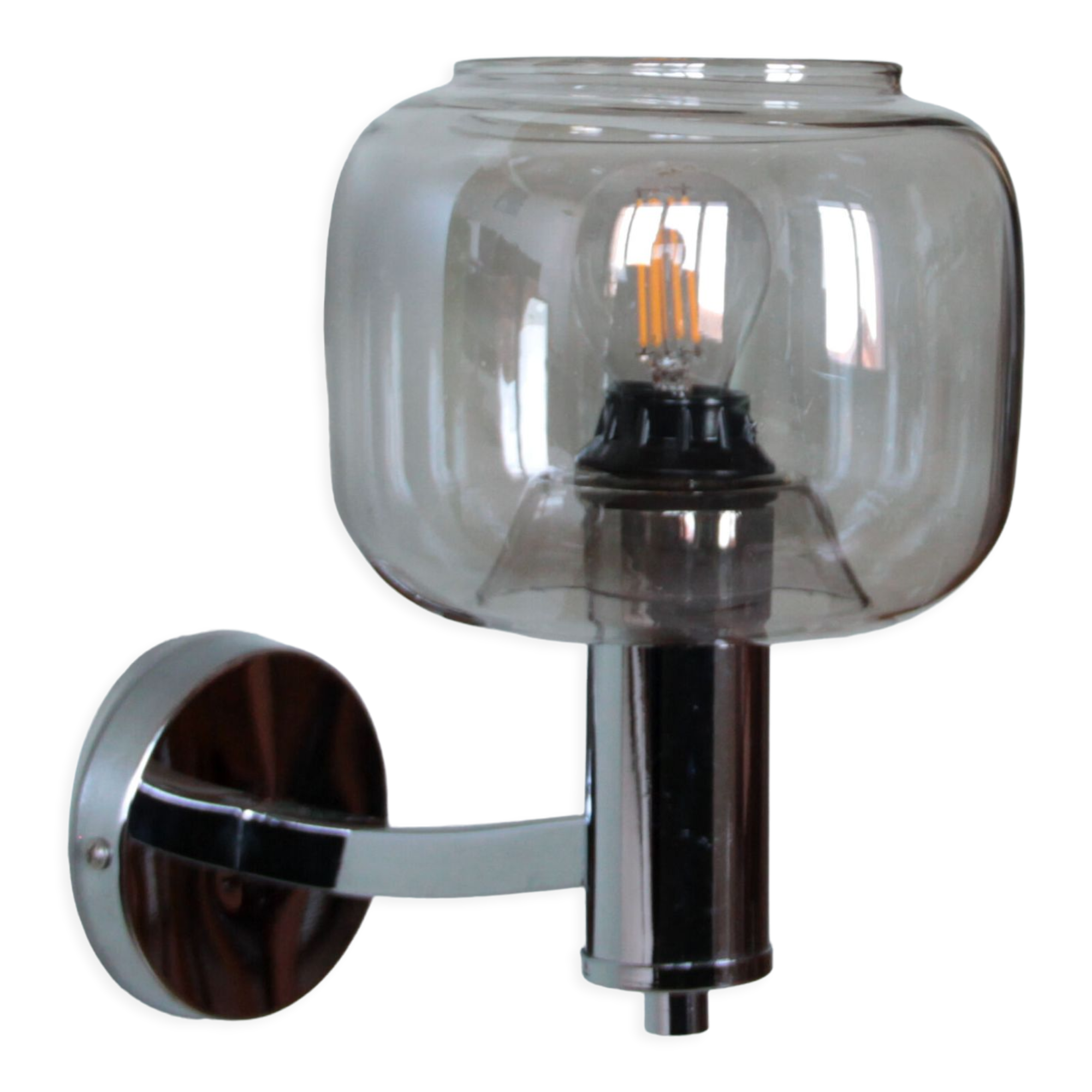 Applique vintage en métal chromé et globe en verre fumé gris design Disderot seventies