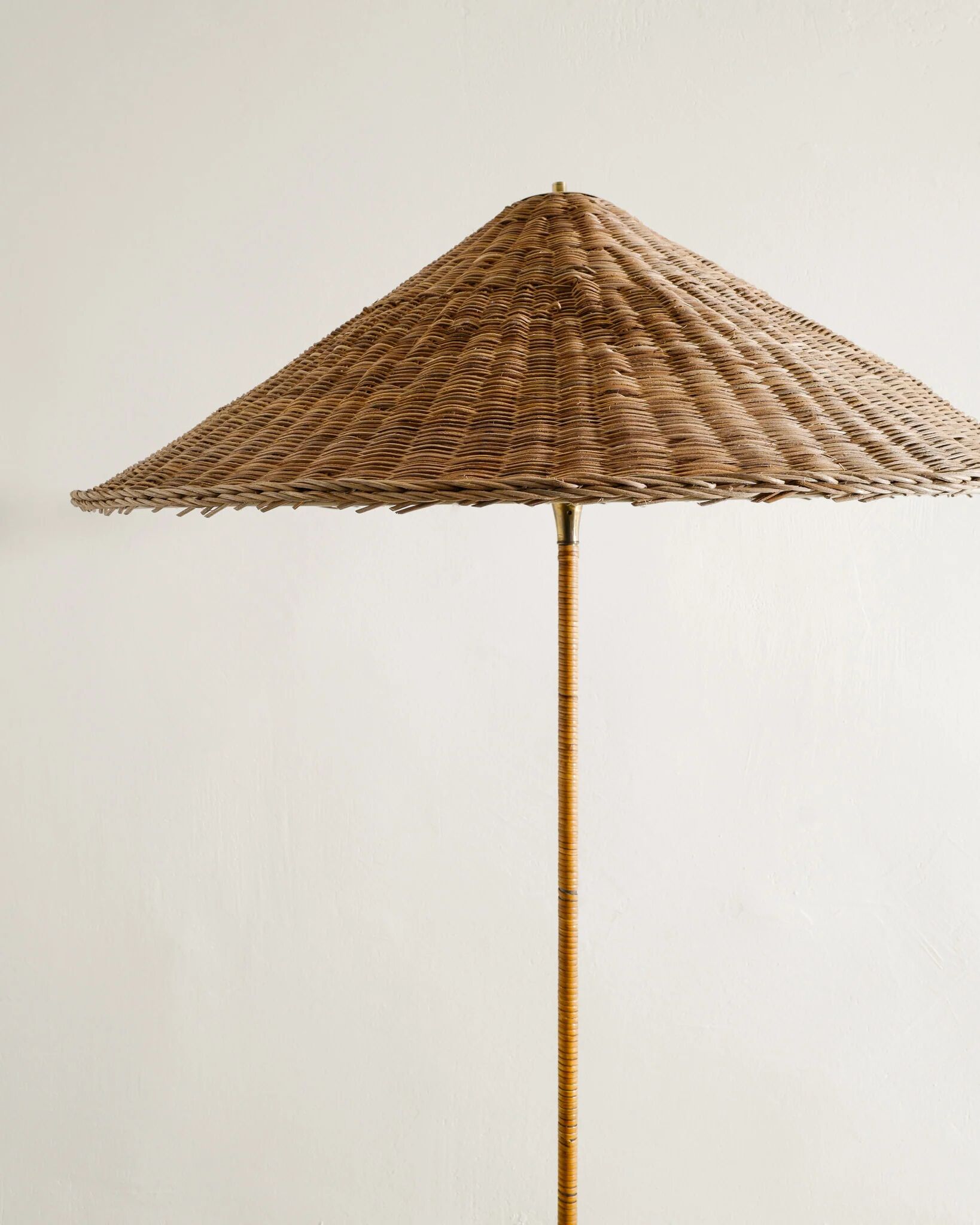 Finnish Mid Century Rattan Floor Lamp by Paavo Tynell for Itsu, 1940s