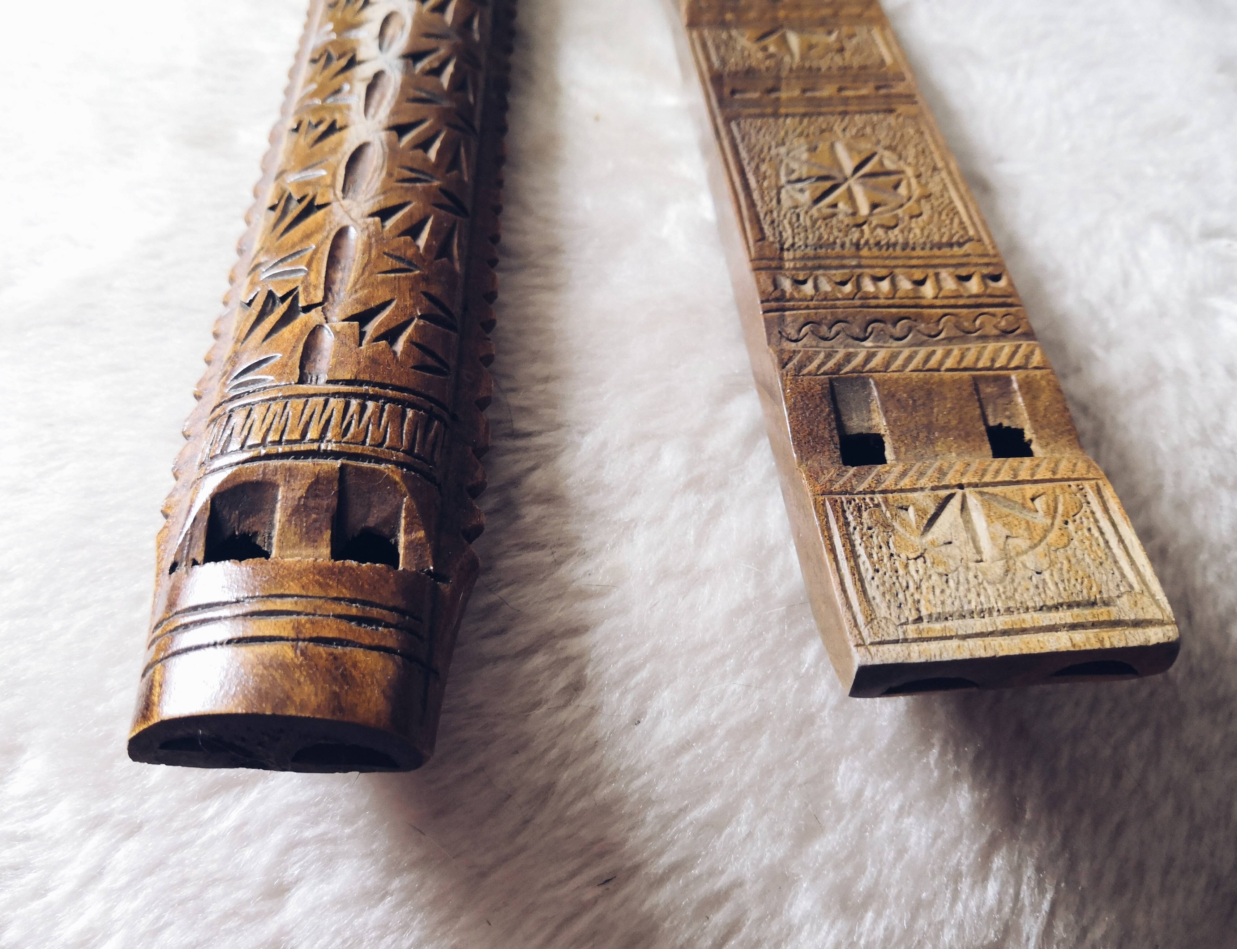 Handcarved wooden flutes Selency