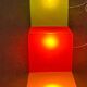 Lampe de sol ou de table en forme de prisme vert postmoderne de Heico, années 1980.