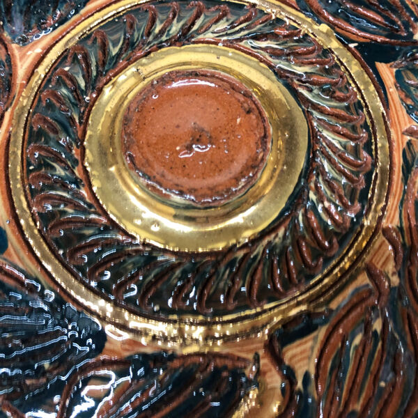 Plat en céramique de Nimy par Georges Destrebecq