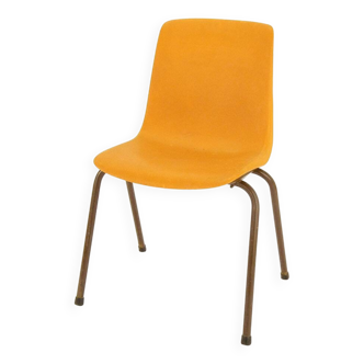 Chaise d'école plastique orange