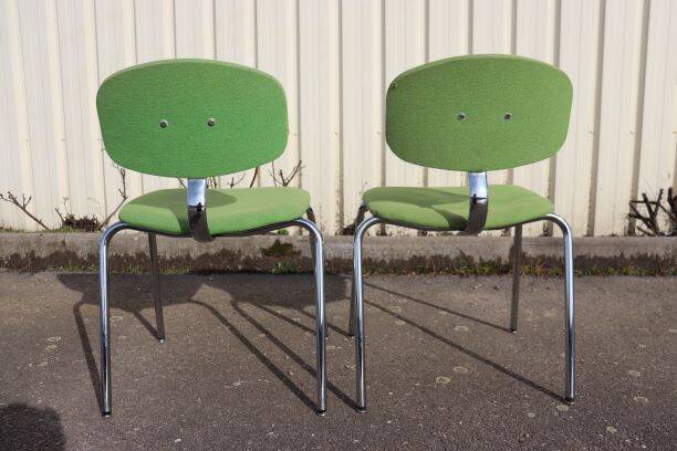 Set of 4 1970s Strafor-steelcase chairs