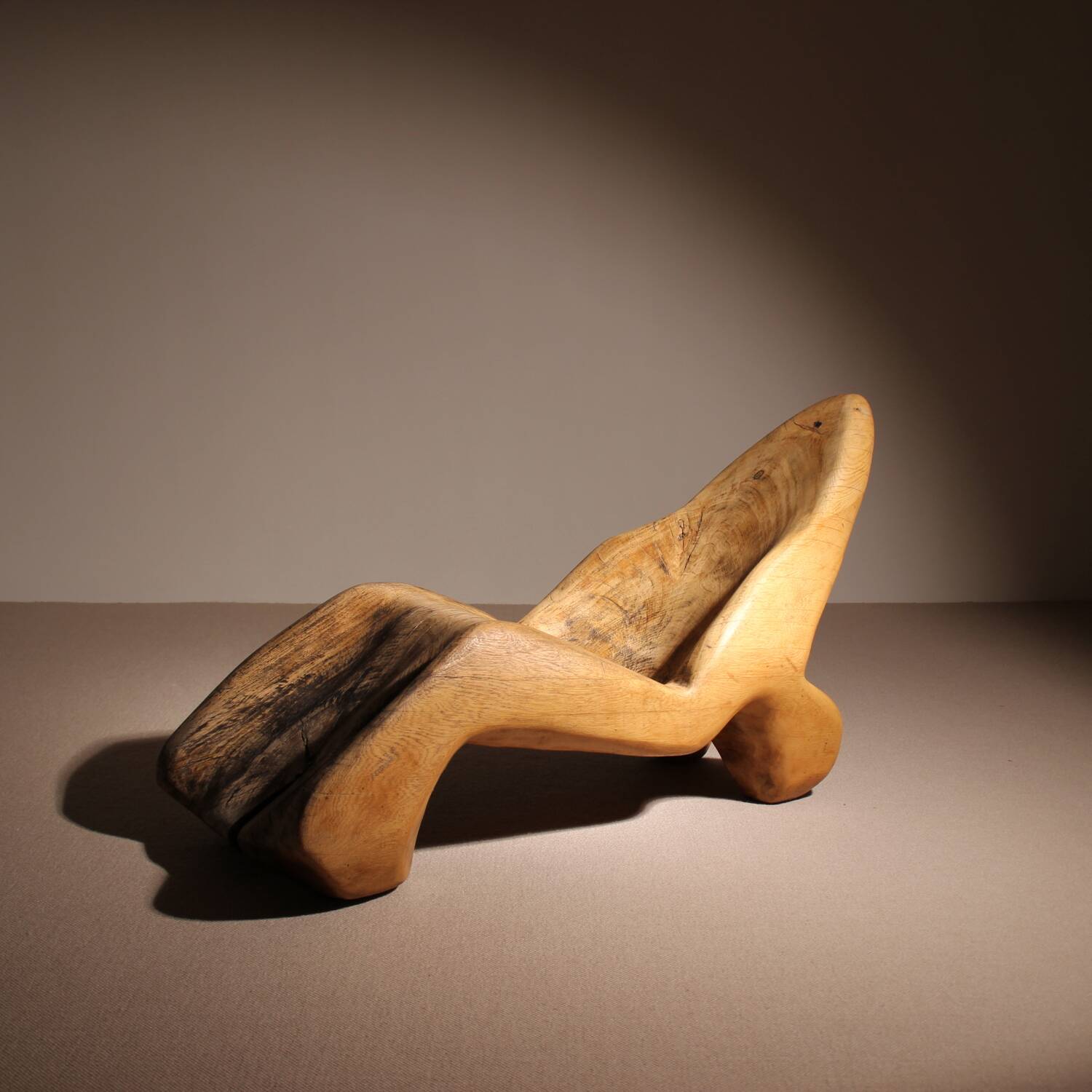 Brutalist Chaise Longue – Lounge Chair in Solid Oak | Germany 1970s