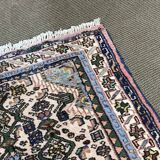 Handmade wool Iranian rug - 1.25m x 0.75m