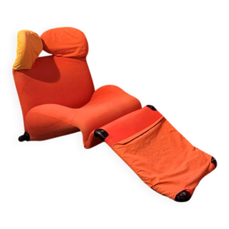 Wink 111 armchair by Toshiyuki Kita, 1980