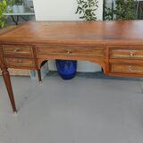 Bureau en bois avec tirettes