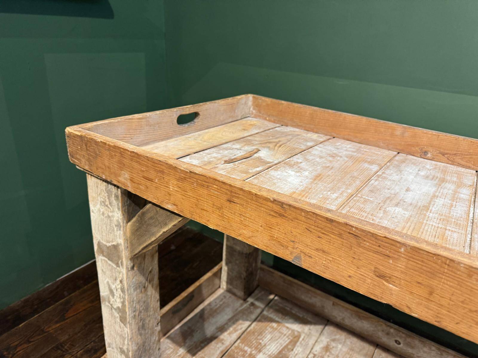 Two-tier craft table