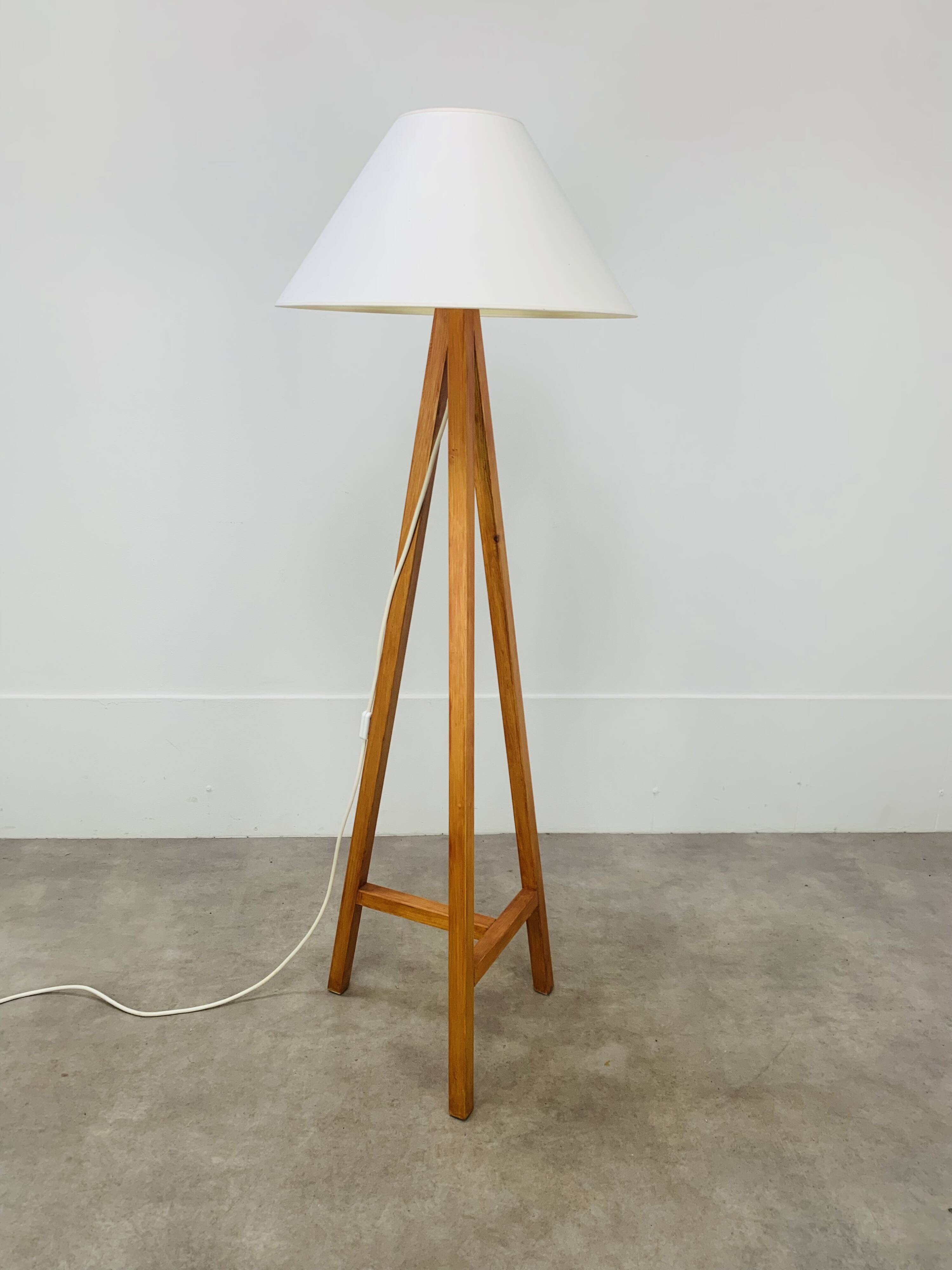 Lampadaire tripode bois, années 80