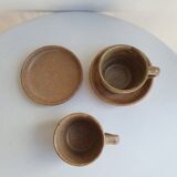 Lot of 2 cups and saucers in sandstone