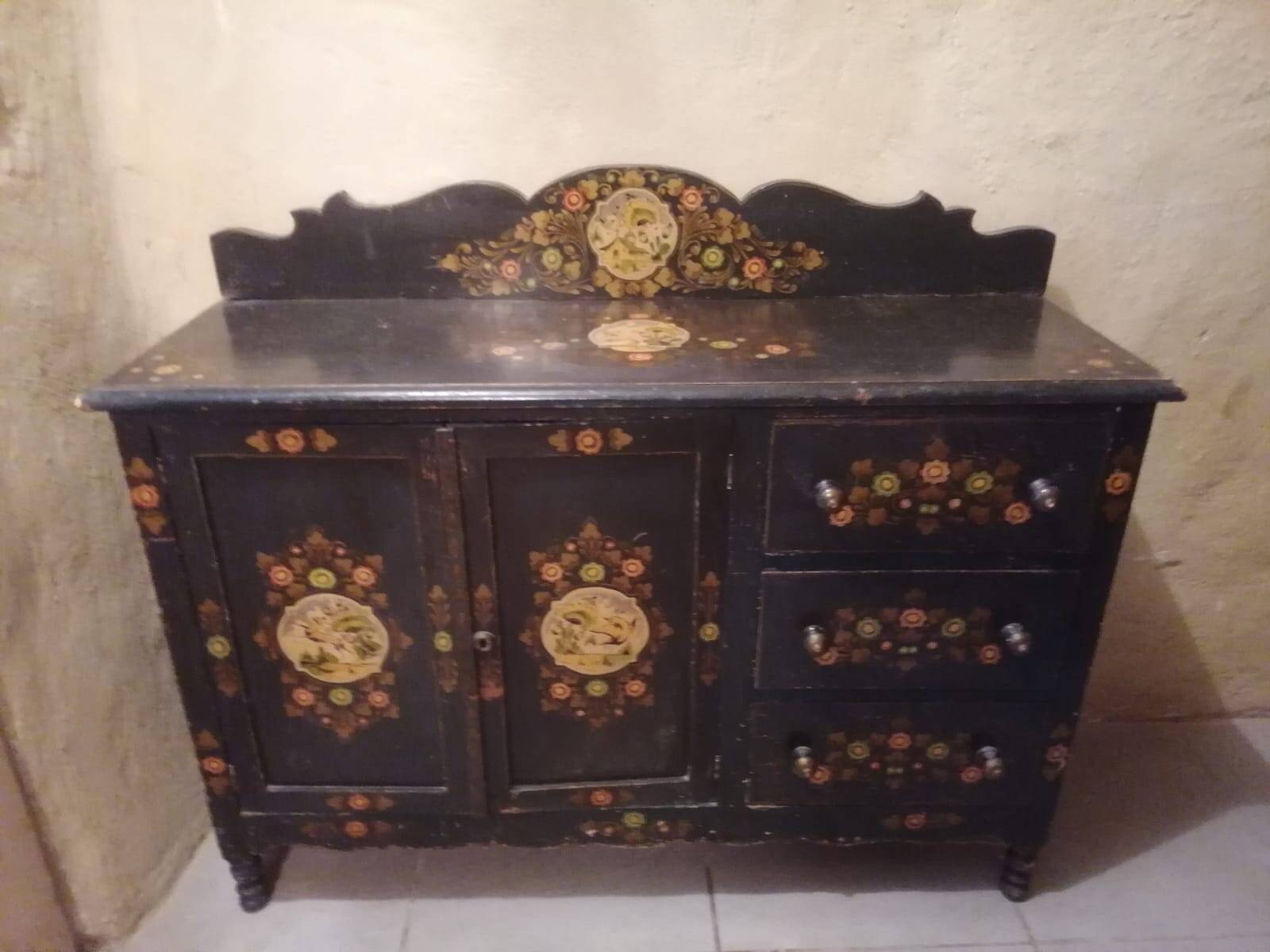 Set of 2 painted sideboards