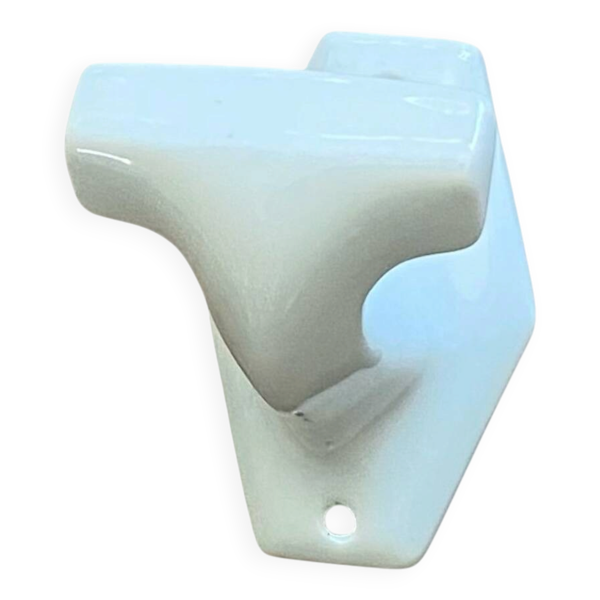 Une patère ancienne en porcelaine blanche porte manteaux porte serviettes