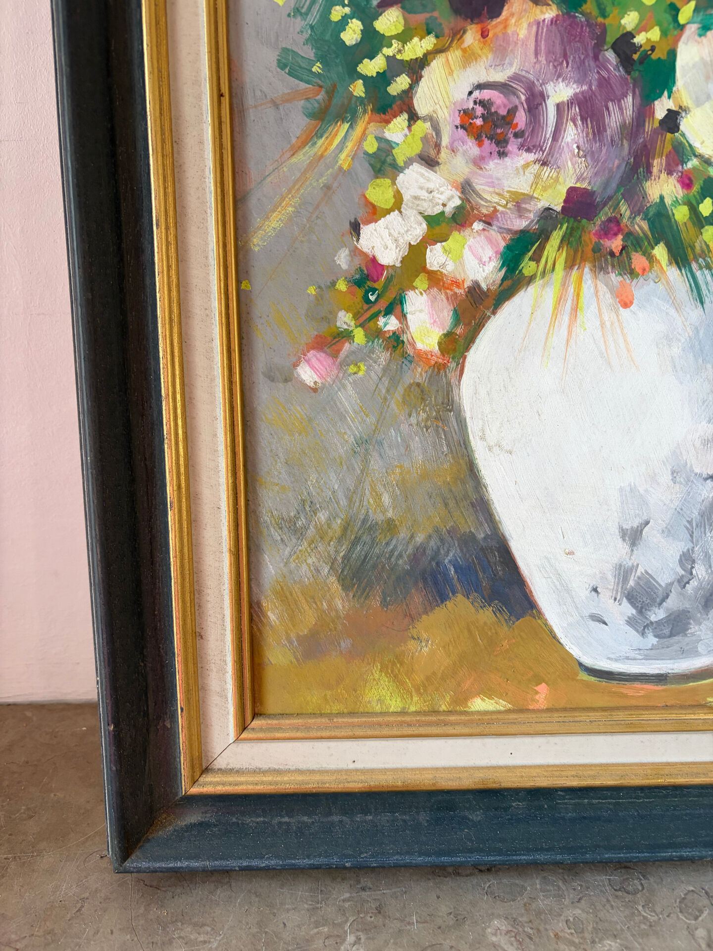 Mauve bouquet, oil on panel