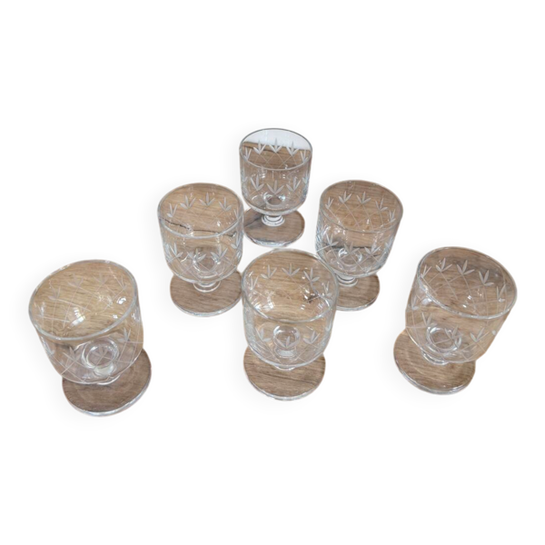 Verres à liqueur vintage