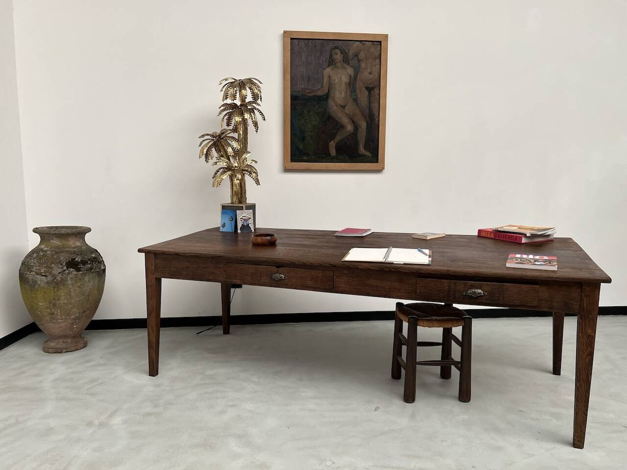 Grande table écritoire des années 40 en chêne massif