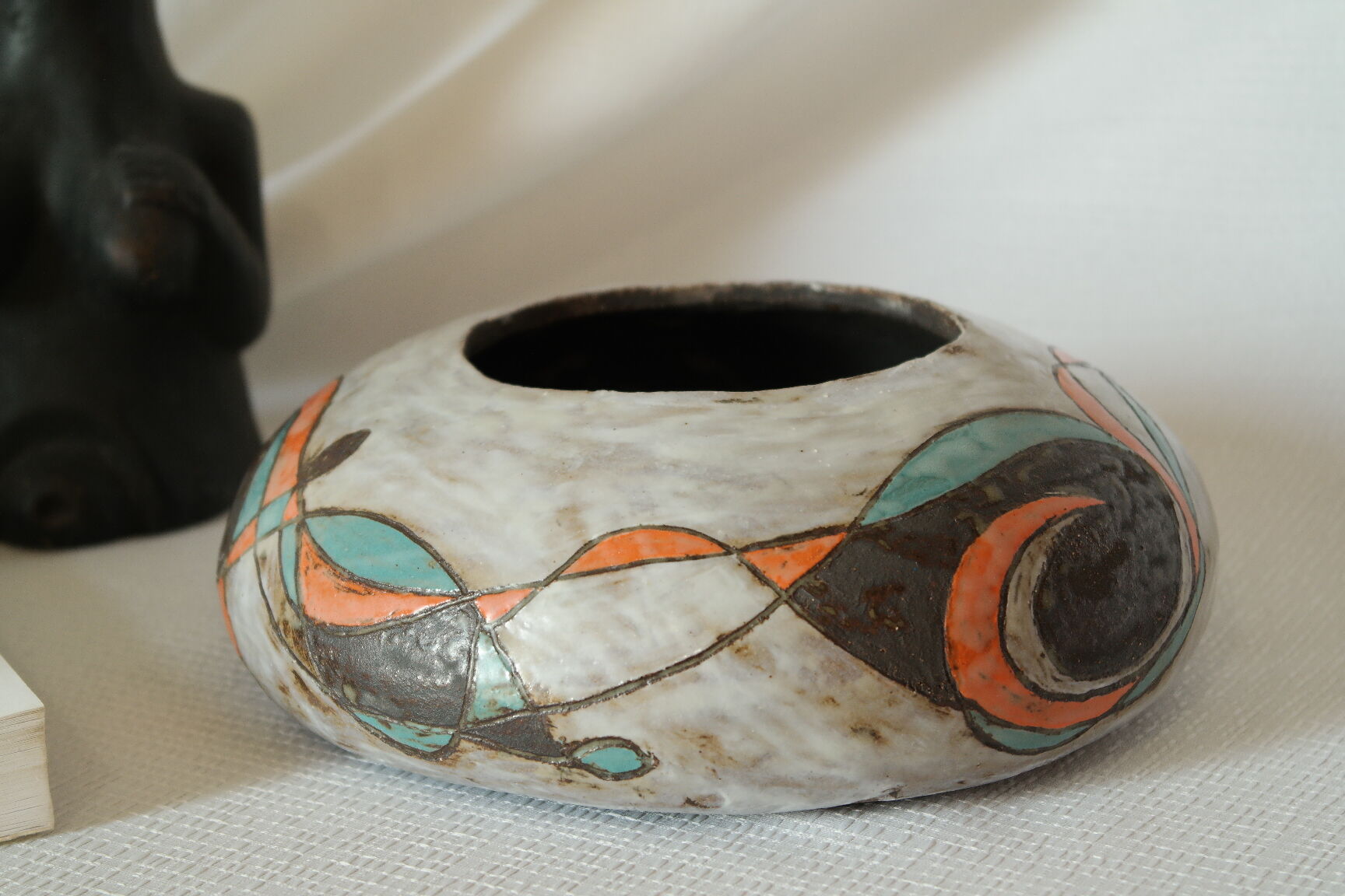 Modernist Raku bowl vase with glaze effect, signed.
