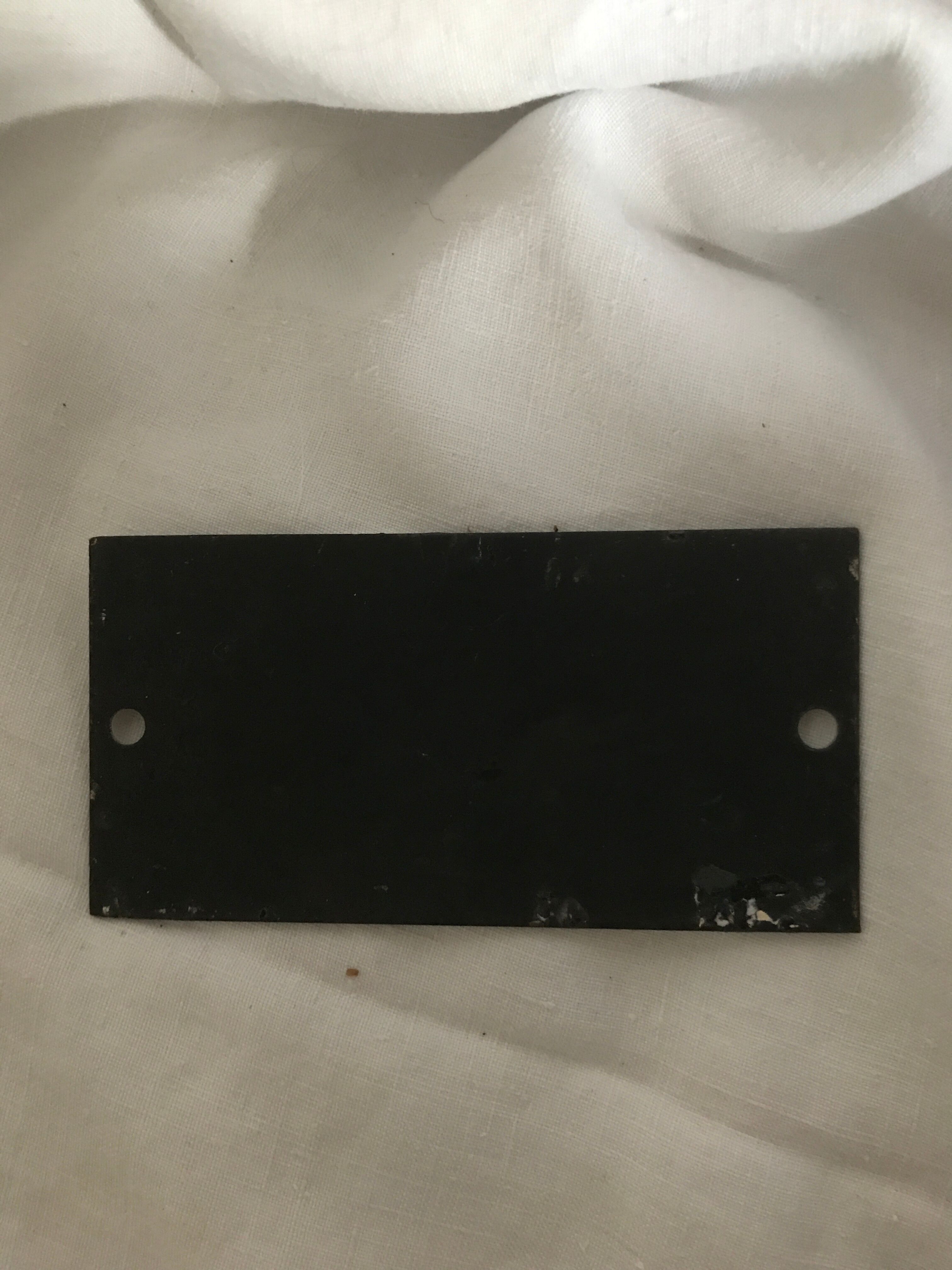 Utility enamelled plate