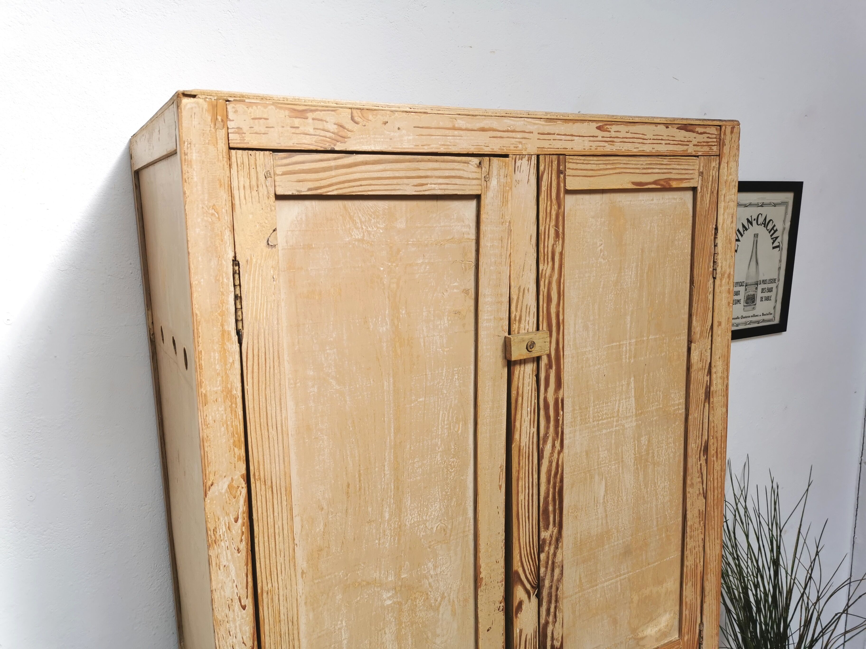 Armoire parisienne vintage