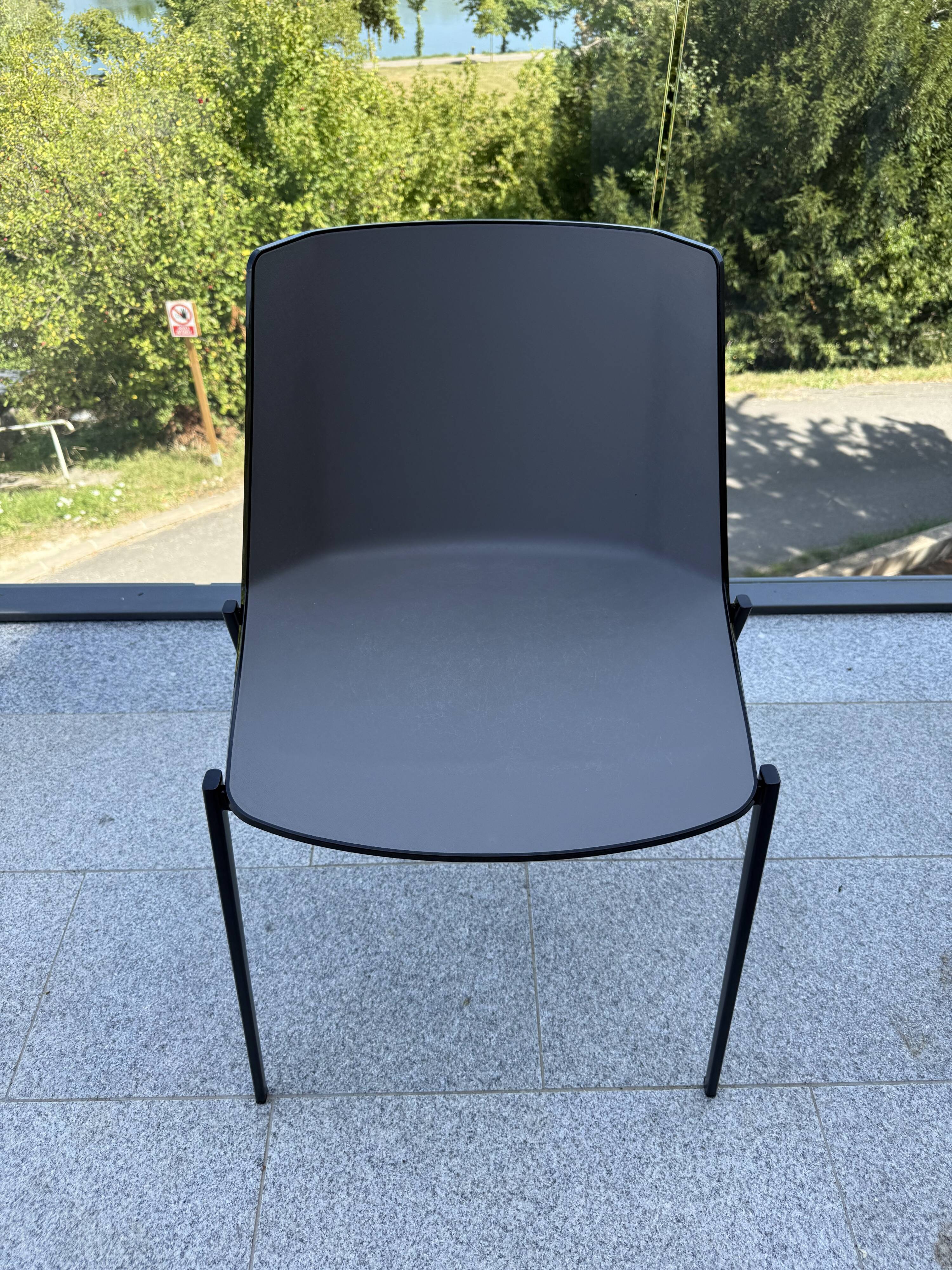 MDF Italia chair – AIKU, design Jean-Marie Massaud