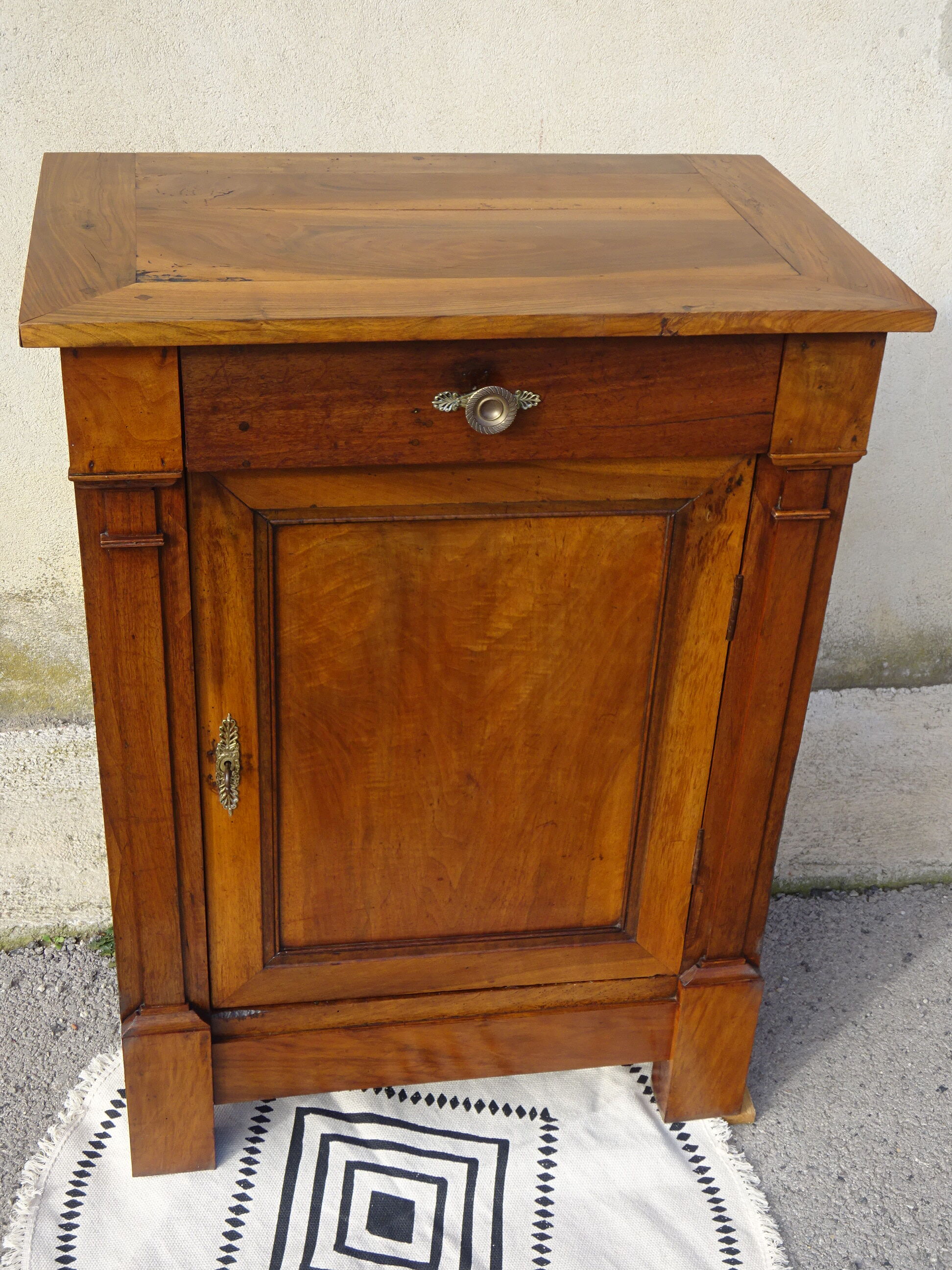 Empire jam maker in solid walnut