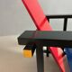 Chaise rouge et bleue de Gerrit Rietveld par Cassina