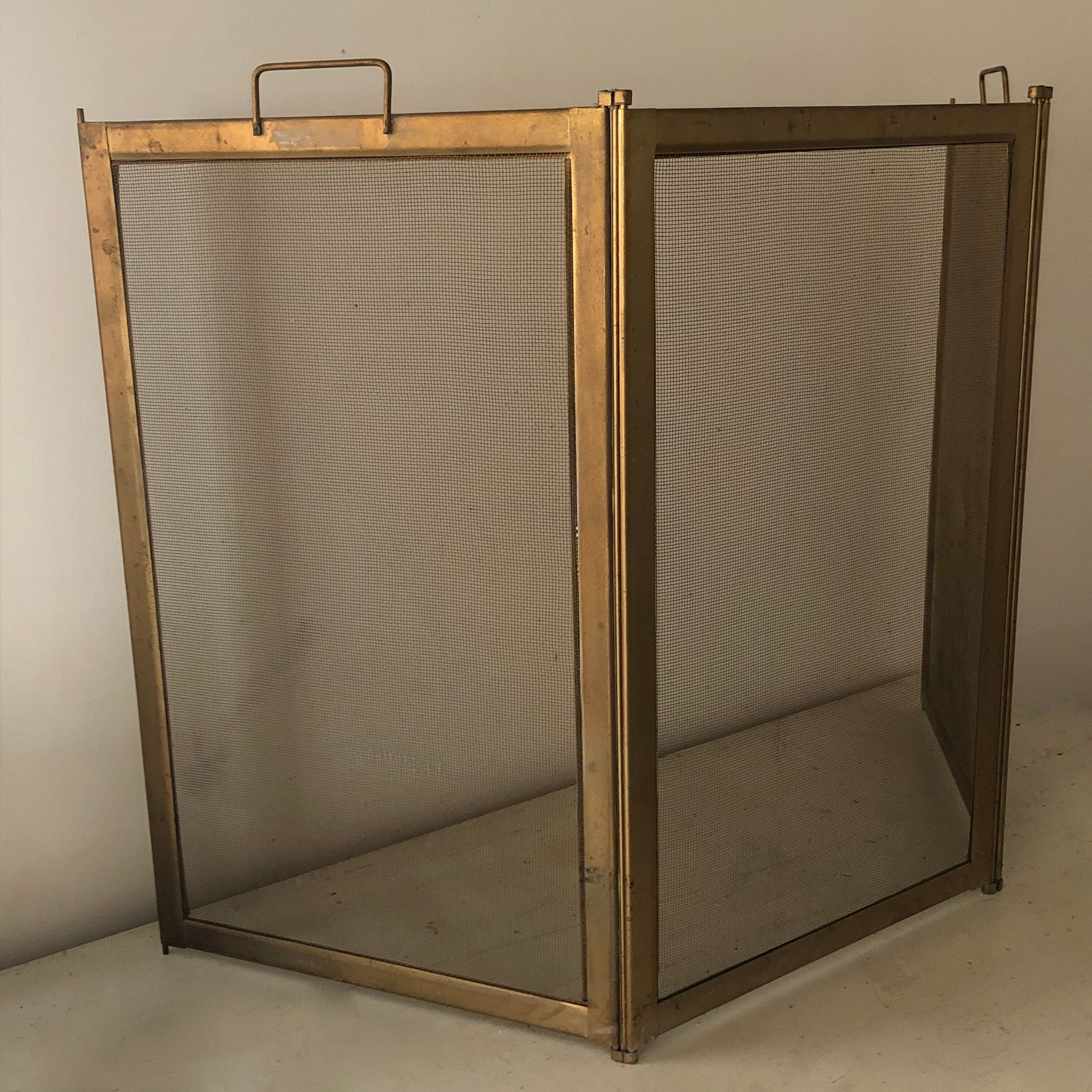 Three-way brass firewall