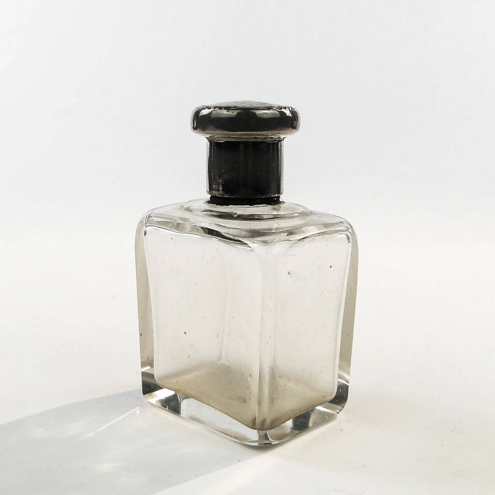 Art Deco hip flask, crystal, France, 1930s